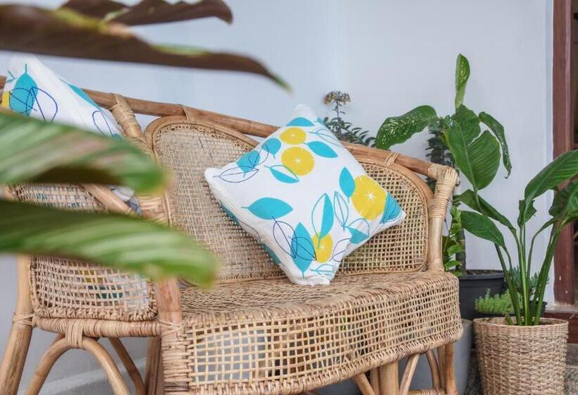 Gregory House Hostel