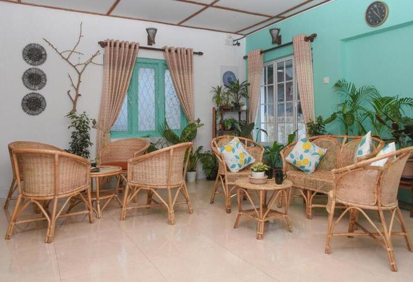 Gregory House Hostel