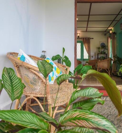 Gregory House Hostel