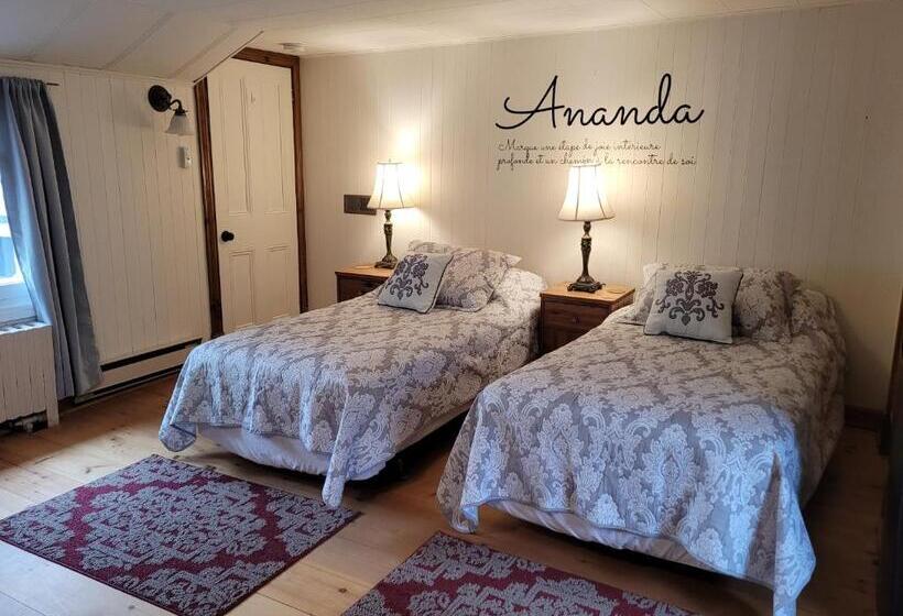 Пансион Om Chalet 3 Avec Spa Et Accès Au Fleuve