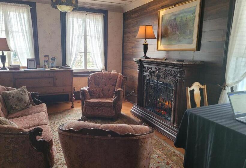 Пансион Om Chalet 3 Avec Spa Et Accès Au Fleuve