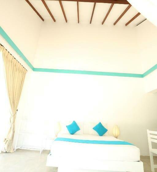 פנסיון The Beach House By Kay Jay Hotels