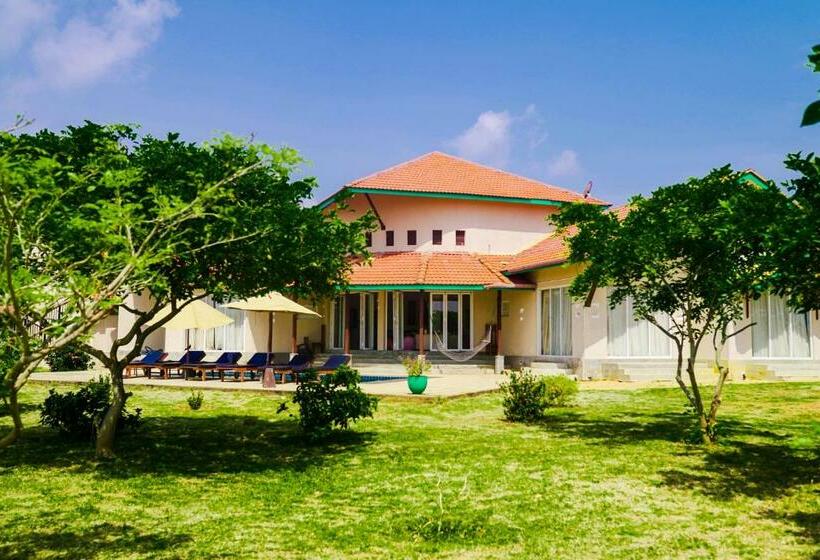 פנסיון The Beach House By Kay Jay Hotels