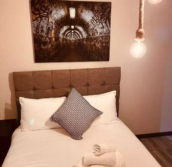 Majatalo Woodbury Two2  An Industrial Haven In The City