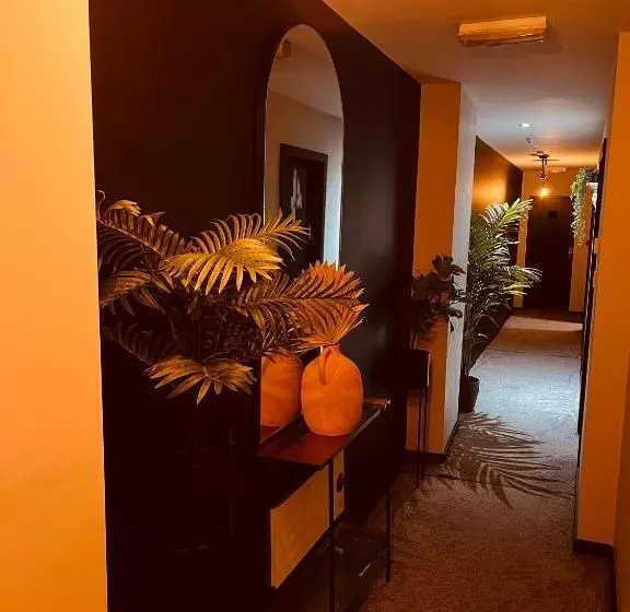 Majatalo Woodbury Two2  An Industrial Haven In The City