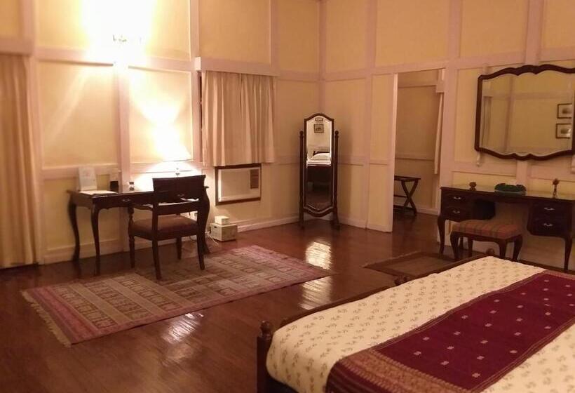 ホテル Chowkidinghee Heritage Chang Bungalow