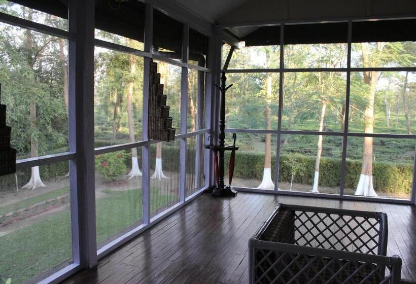 ホテル Chowkidinghee Heritage Chang Bungalow