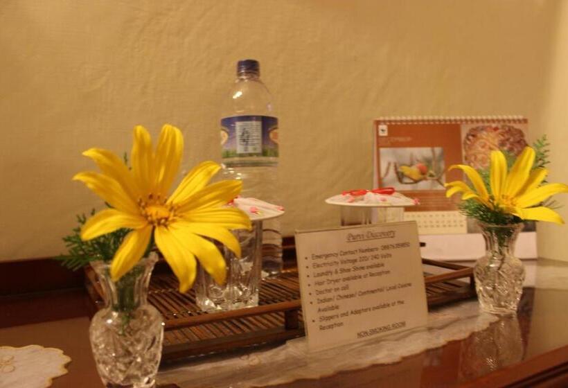 ホテル Chowkidinghee Heritage Chang Bungalow