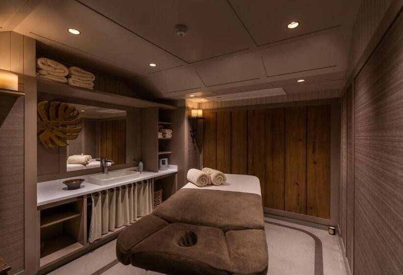 בית מלון כפרי Kestelinn Alaçatı