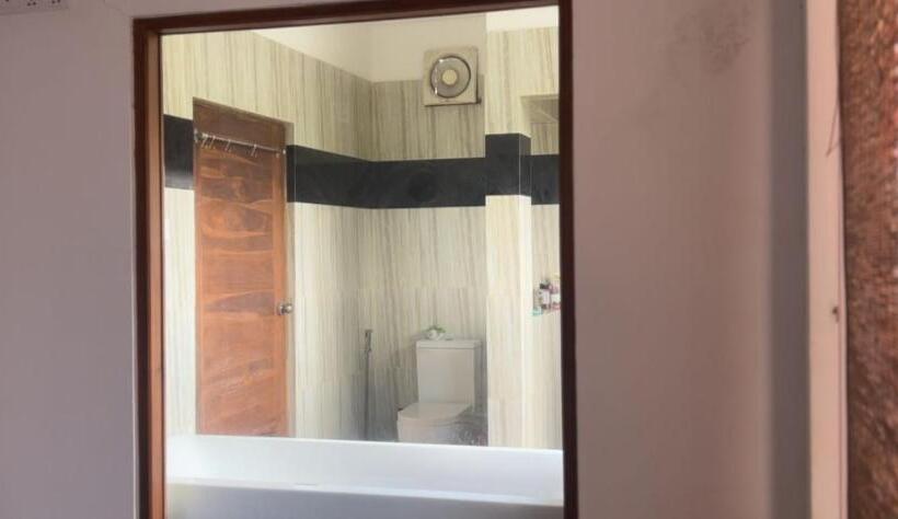 Wild Fortress Hotel Sigiriya