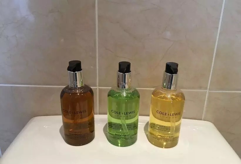 Ashbury Bed & Breakfast