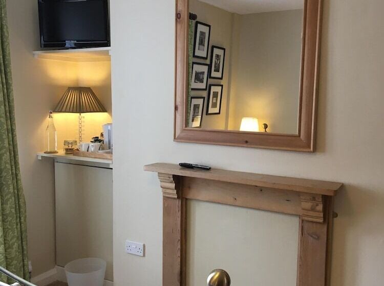 Ashbury Bed & Breakfast