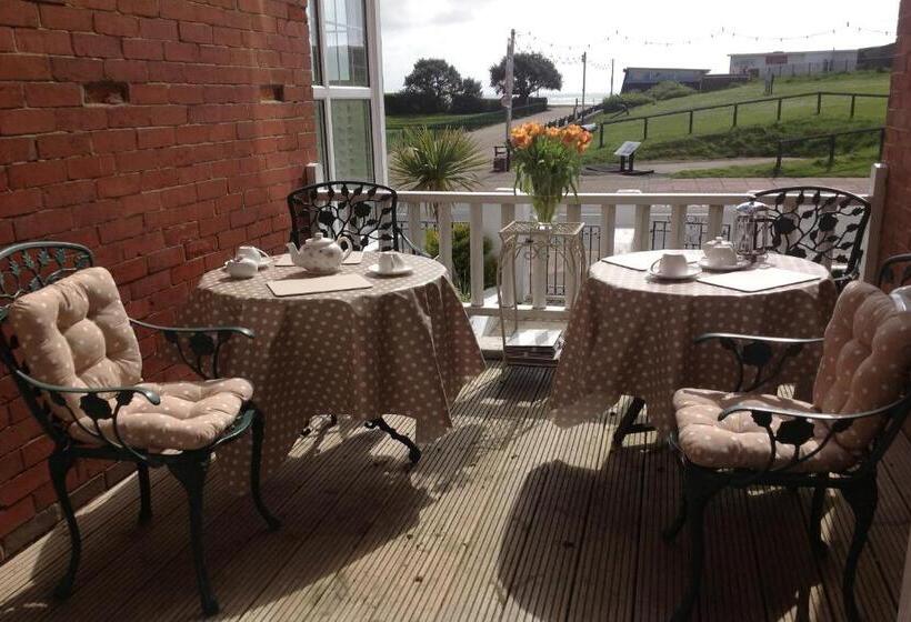 مبيت وإفطار Bassets House