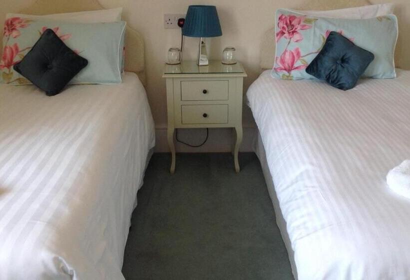 مبيت وإفطار Bassets House