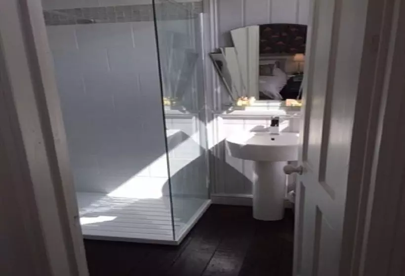 ベッドアンドブレックファースト Cranog Trefin