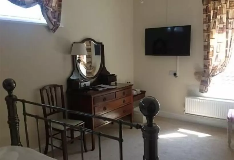 צימר Hooray Henrys