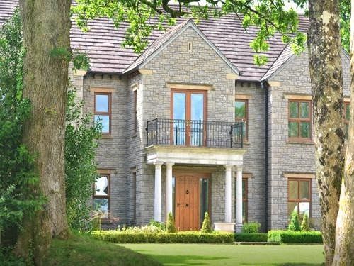 مبيت وإفطار Llwyn Helyg Country House