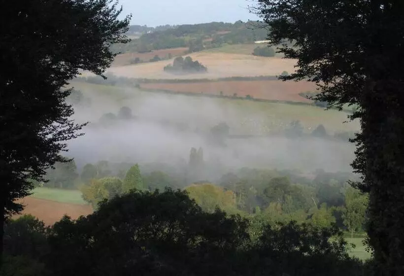 تختخواب و صبحانه Spinneycross