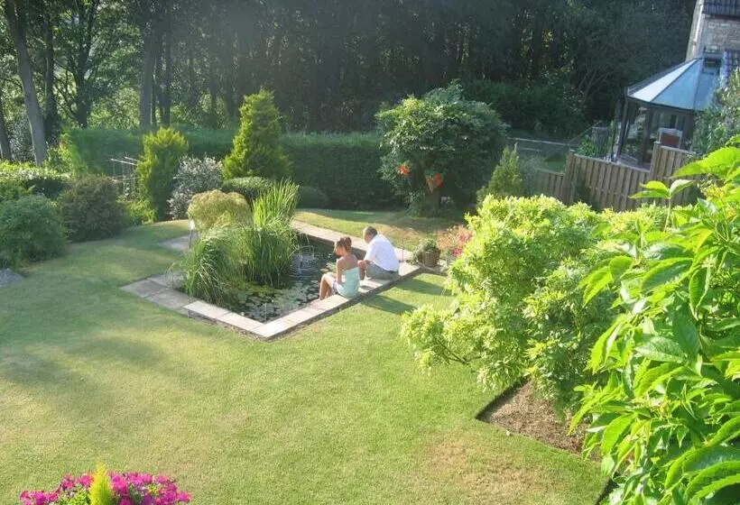 تختخواب و صبحانه Spinneycross