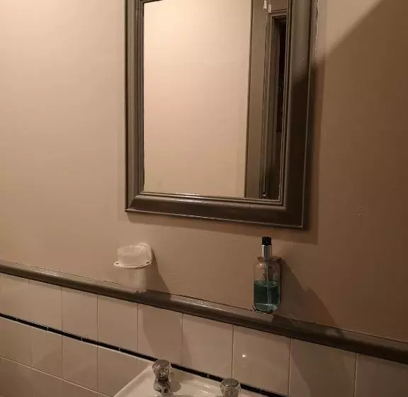 تختخواب و صبحانه Summer's Bay