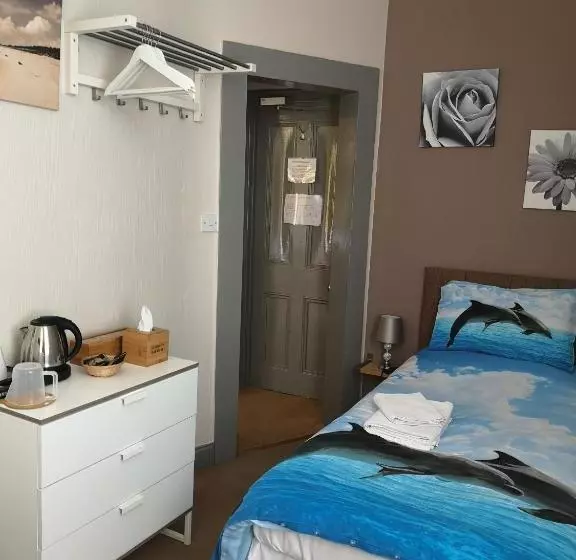 تختخواب و صبحانه Summer's Bay