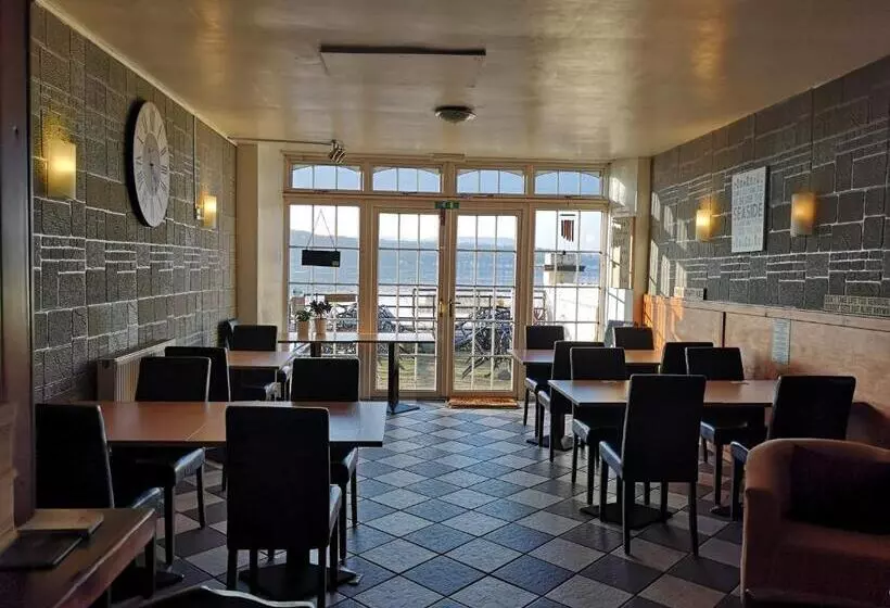 تختخواب و صبحانه Summer's Bay