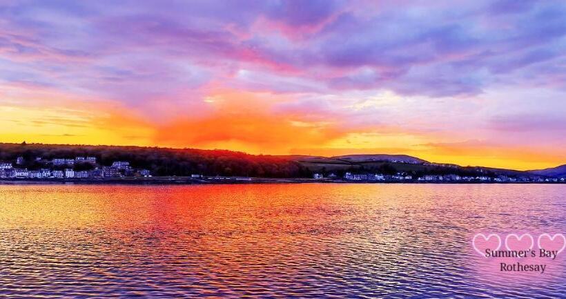 تختخواب و صبحانه Summer's Bay