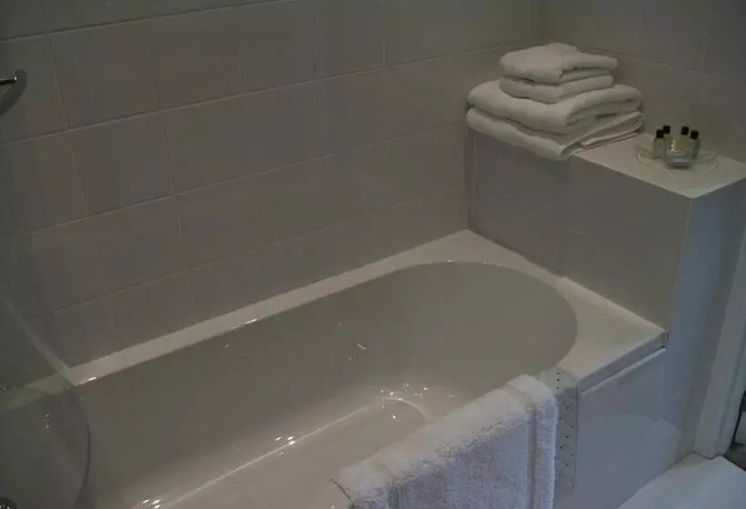 Bed and Breakfast The Bull Inn Lodges