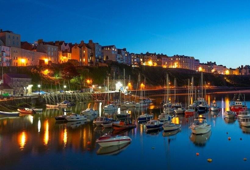 Aamiaismajoitus (B&B) No: 1 The Esplanade Guest Accommodation