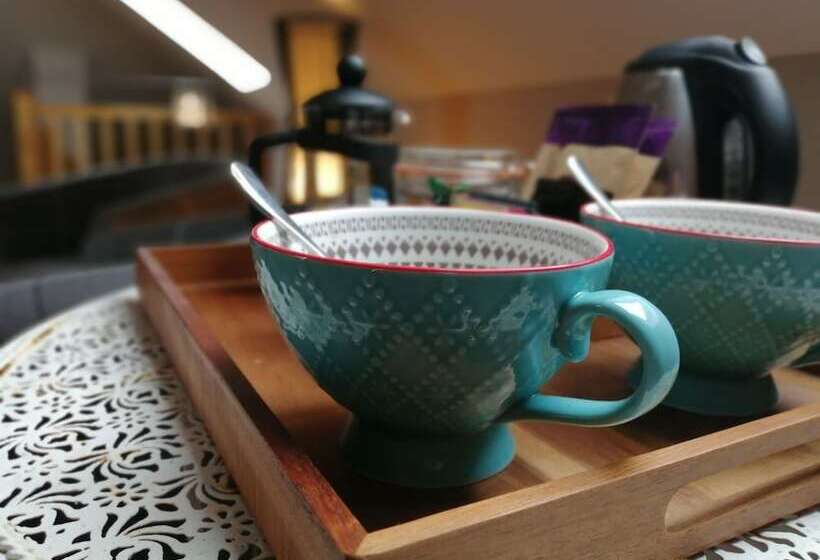 Worth House Bed And Breakfast