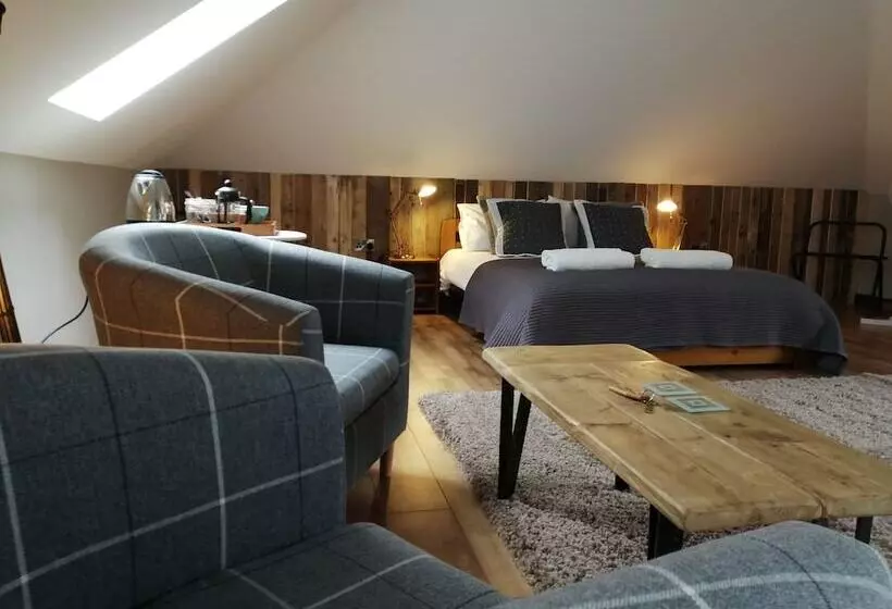 Worth House Bed And Breakfast