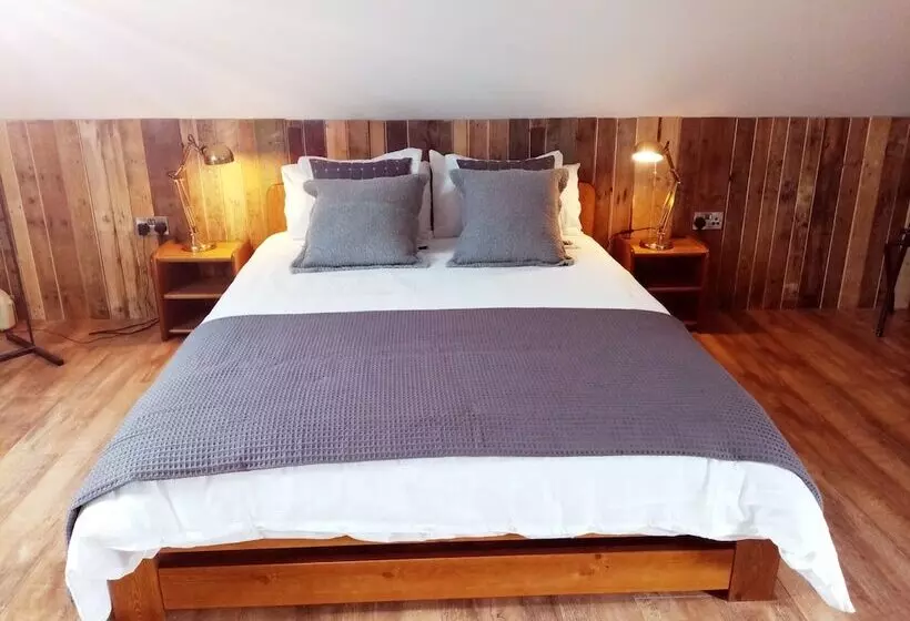 Worth House Bed And Breakfast