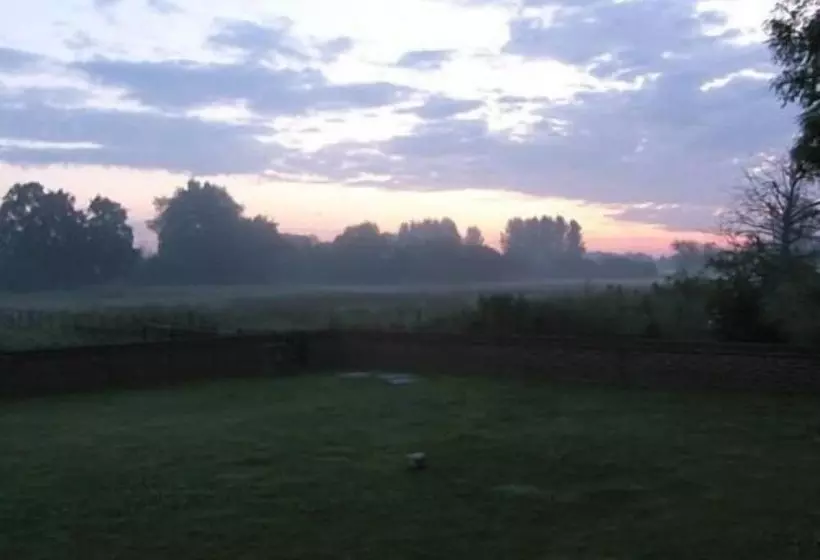 Bed and Breakfast Wortwell Hall Barn