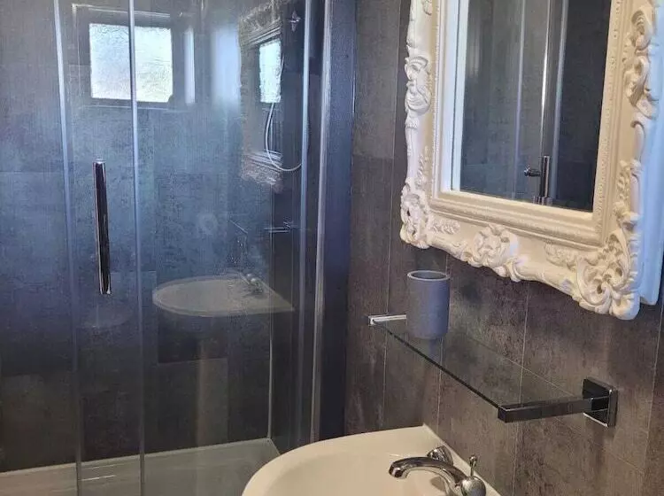 فندق Durham City Cottages