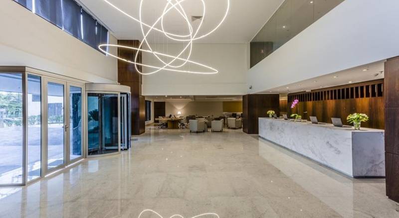 Отель Blue Tree Premium Alphaville