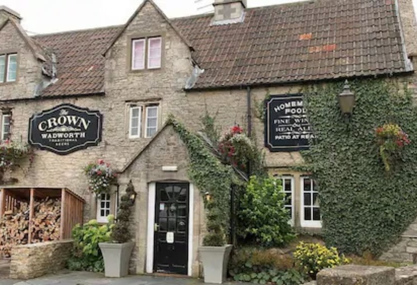 בית מלון כפרי Crown Inn