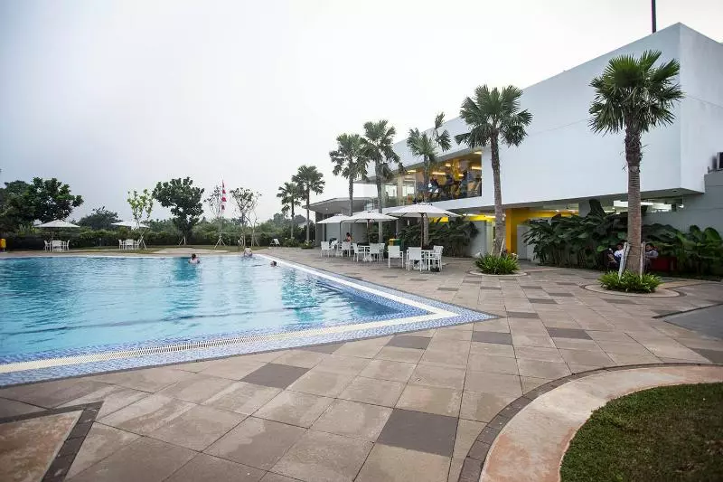 בית מלון כפרי De Green Inn @aeropolis