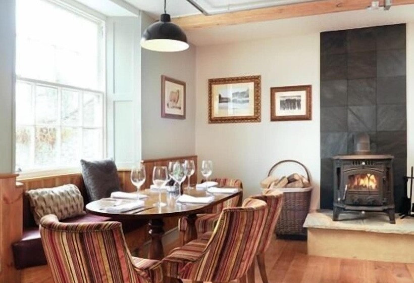 فندق The Lamb At Angmering