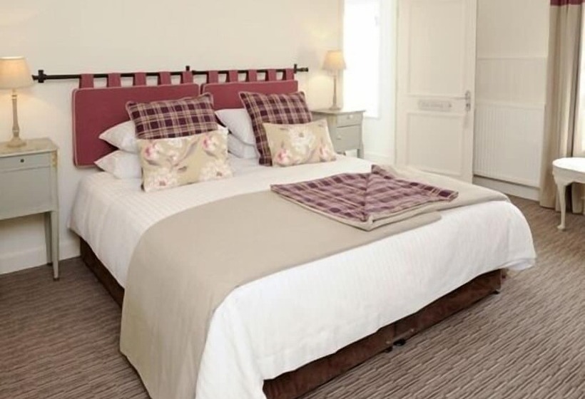 فندق The Lamb At Angmering