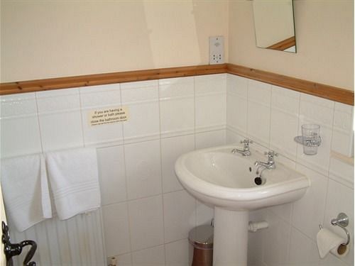 Отель Travellers Rest