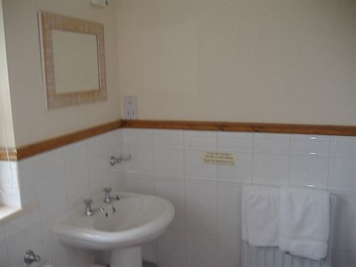 Отель Travellers Rest