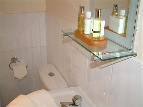 Отель Travellers Rest