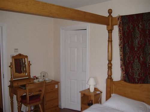 Отель Travellers Rest