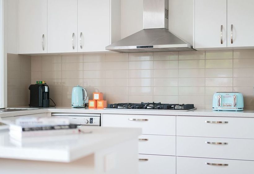 Park Avenue  Glen Waverley Townhouses