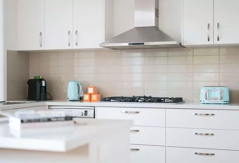 Park Avenue  Glen Waverley Townhouses