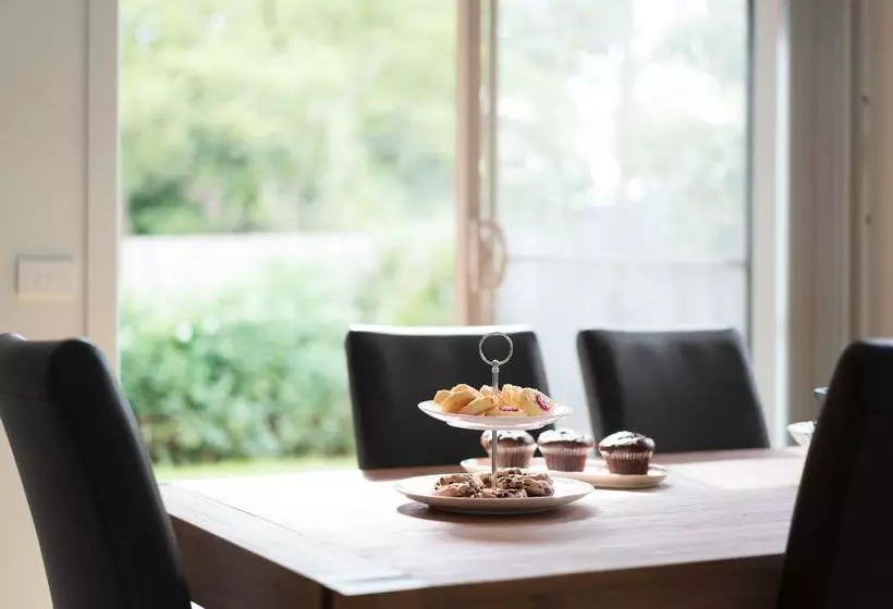 Park Avenue  Glen Waverley Townhouses