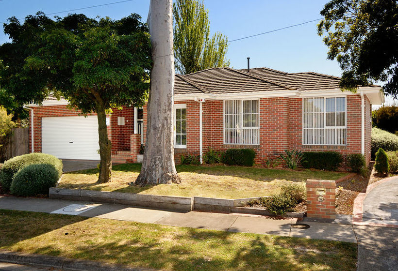 Park Avenue  Glen Waverley Townhouses