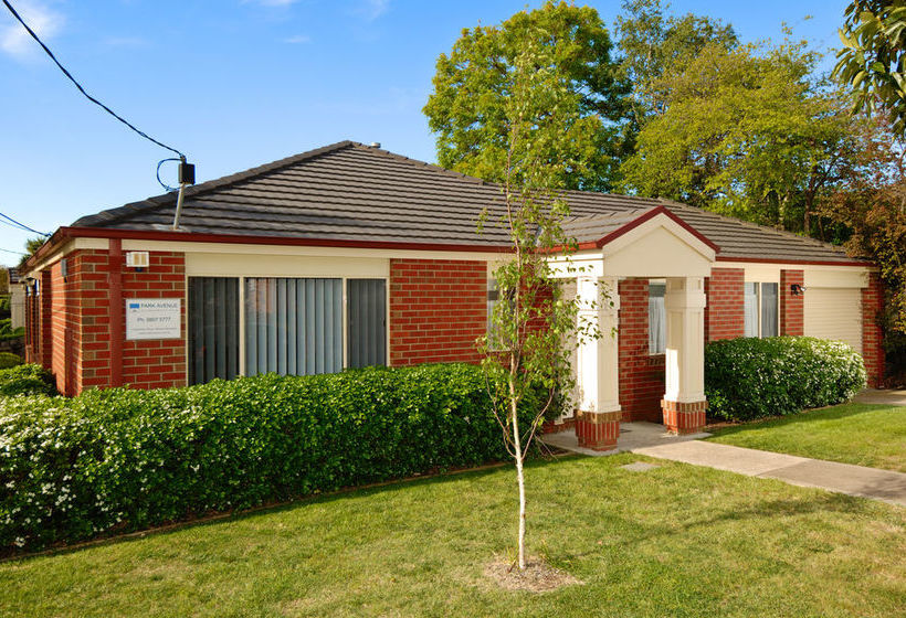 Park Avenue  Glen Waverley Townhouses