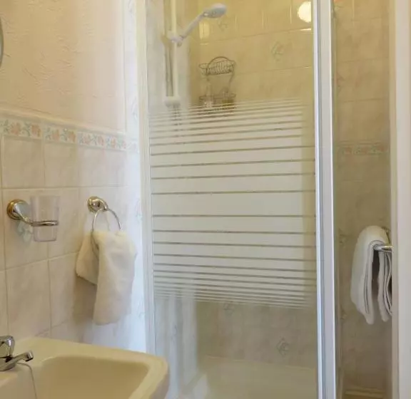 ペンション Claremont