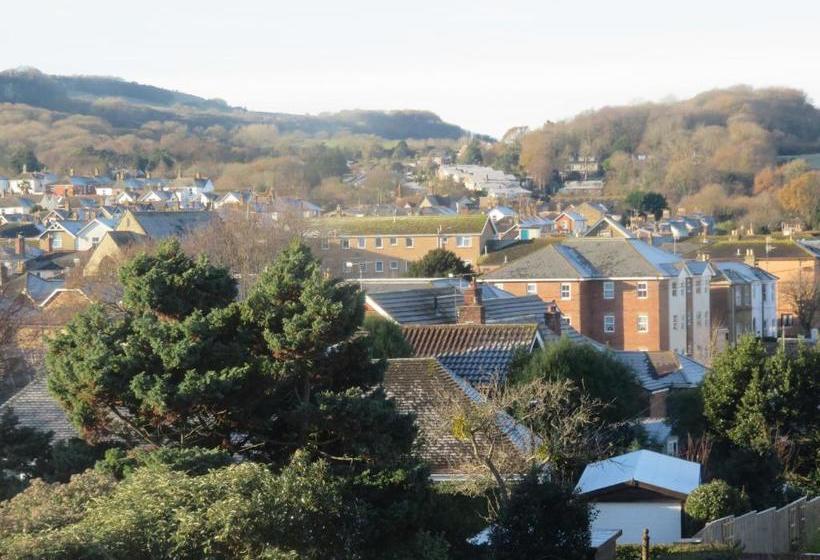 ペンション Claremont